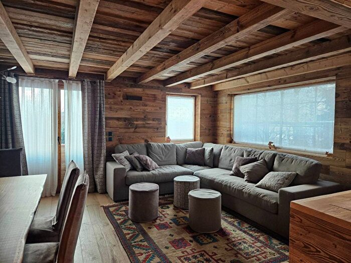 Appartamento quadrilocale in affitto in Strada Grand Ru, Centro, Courmayeur