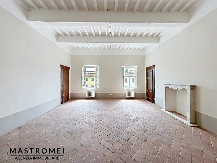 Appartamento con 8 locali in vendita in Via della Repubblica, Castelfranco Di Sotto