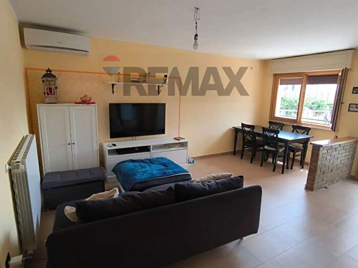Appartamento con 6 locali in vendita in Borgo Mantovano