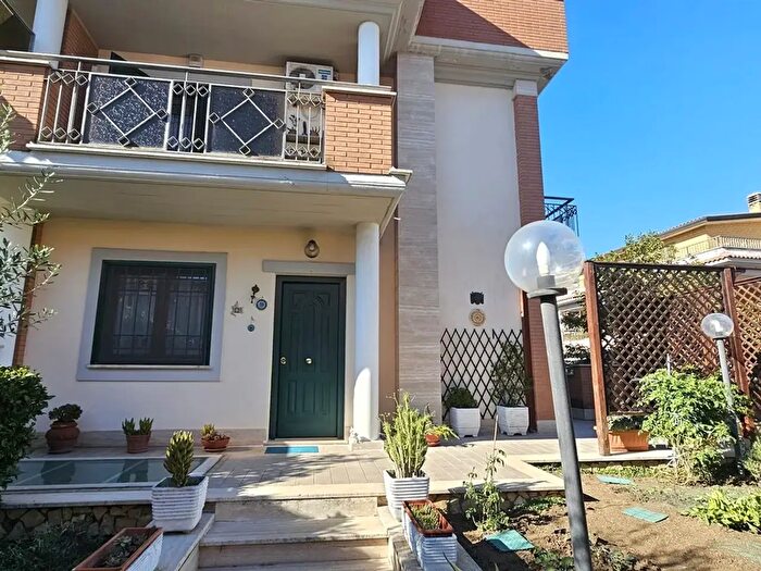 Casa con 5 locali in vendita in Via Vincenzo Gioberti, Fonte Nuova