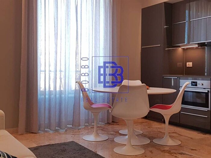 Appartamento bilocale in affitto in Via Visconti di Modrone, Palestro, Milano