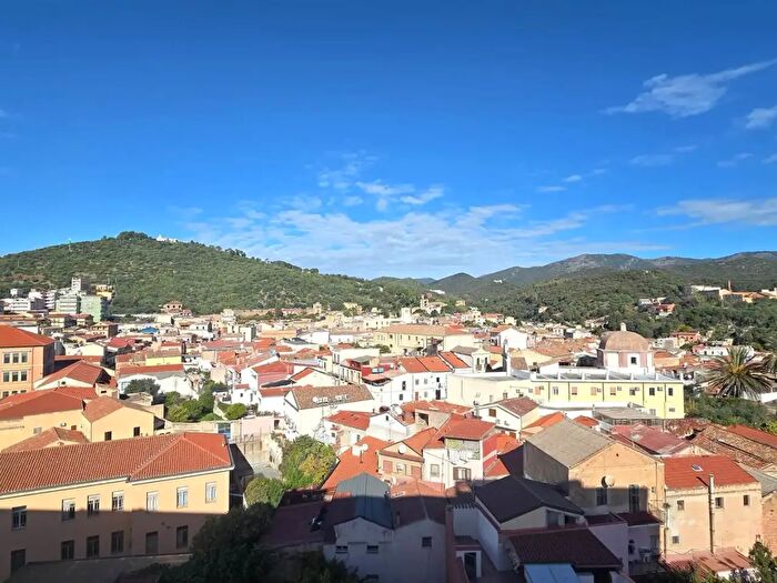 Appartamento con 6 locali in vendita in Iglesias