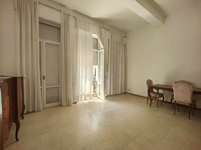 Appartamento con 5 locali in vendita in Viareggio