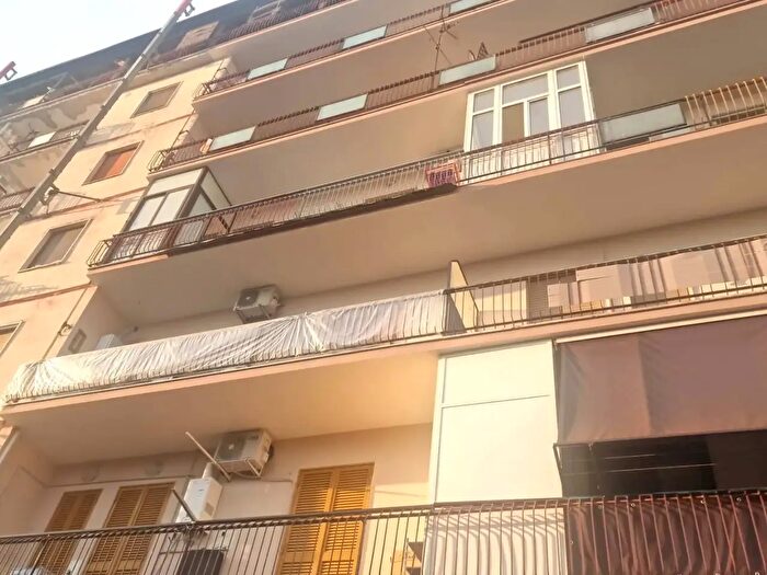 Appartamento bilocale in vendita in Via Gambardella, Napoli