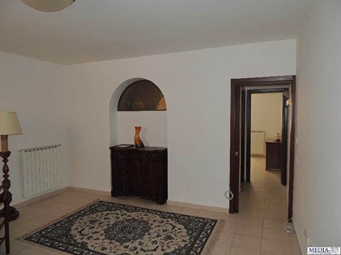 Appartamento trilocale in vendita in Terni