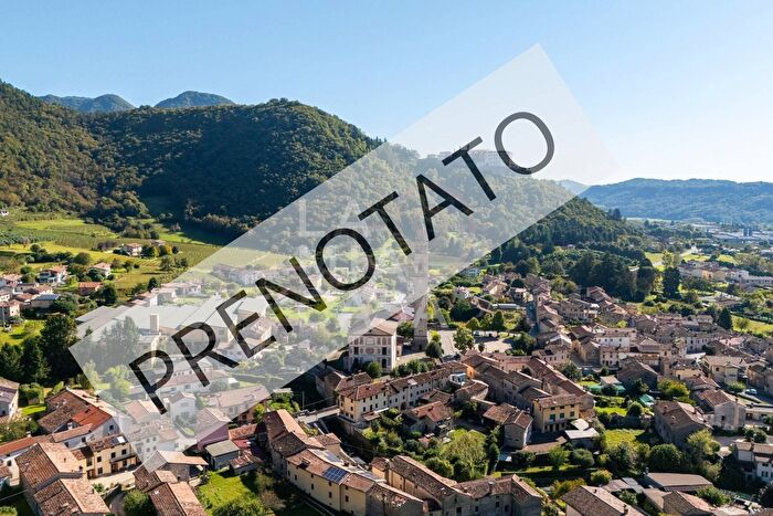 Casa con 5 locali in vendita in Via Salton, Follina