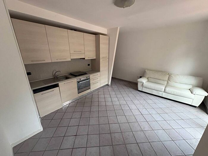 Appartamento bilocale in affitto in via Leopardi, Centro, Cernusco sul Naviglio