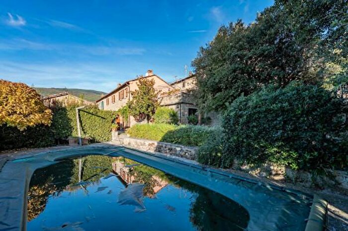 Casa con 6 locali in vendita in Strada Provinciale del Sodo, Cortona