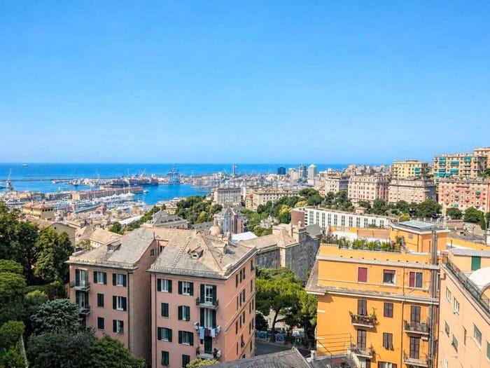 Appartamento con 6 locali in affitto in Via Marco Polo, Castelletto, Genova