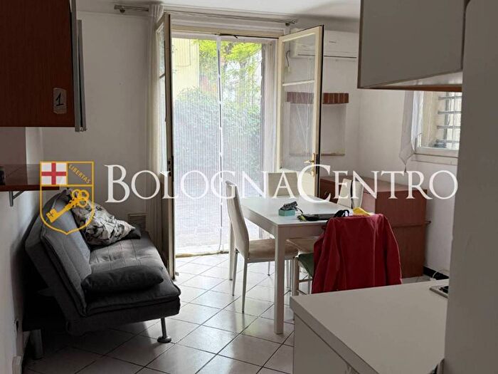 Appartamento bilocale in affitto in laterale di via Leandro Alberti, Mazzini Fossolo, Bologna