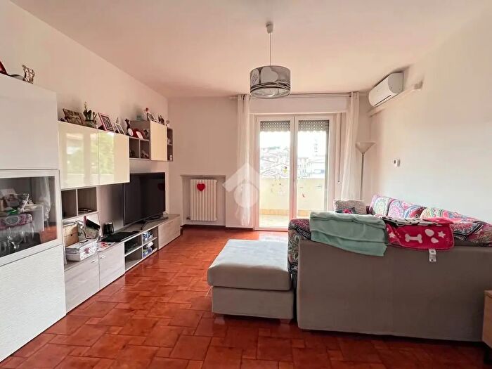 Appartamento quadrilocale in vendita in Via Unità dItalia, Verona
