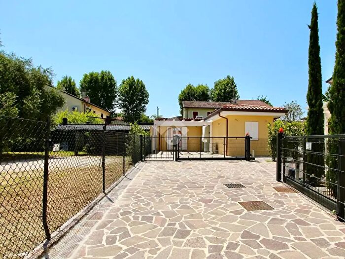 Appartamento quadrilocale in vendita in Villa Singola Via Pisacane, San Mauro Pascoli