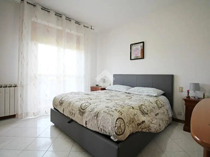 Appartamento quadrilocale in vendita in Via Antonio Meucci, Prato