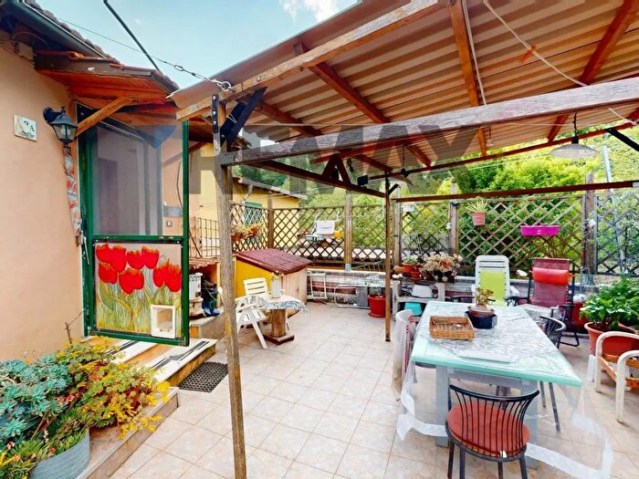 Appartamento quadrilocale in vendita in Salita Ronco a, Genova