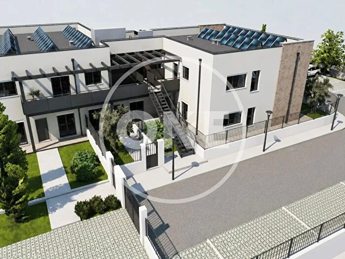 Appartamento trilocale in vendita in Via Villa Vallelonga, Roma