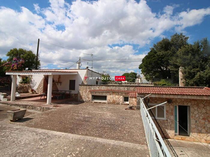 Casa con 5 locali in vendita in Via Villa Castelli, Martina Franca