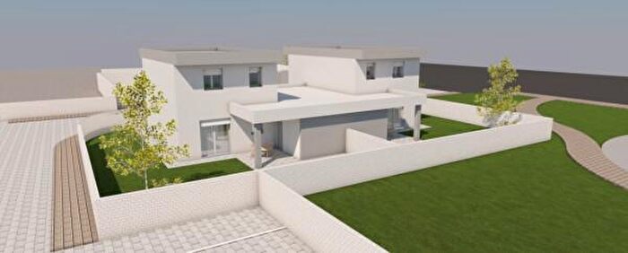 Casa quadrilocale in vendita in Cameri