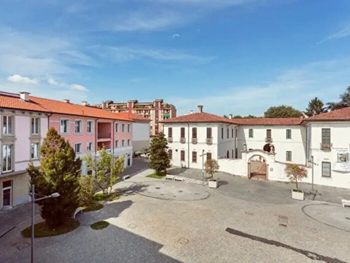 Appartamento quadrilocale in vendita in Via Solferino, Busto Arsizio