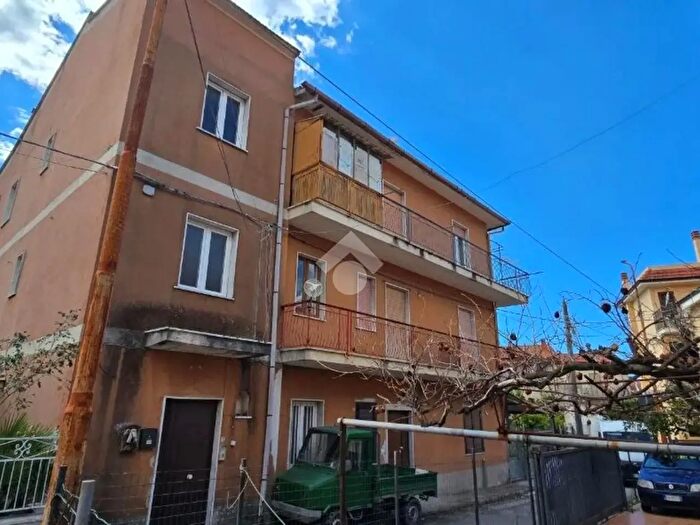 Appartamento quadrilocale in vendita in Via degli Aranci, Ascea