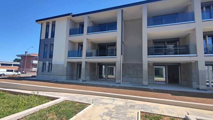 Appartamento trilocale in vendita in Via Armando Diaz Bareggio, Bareggio