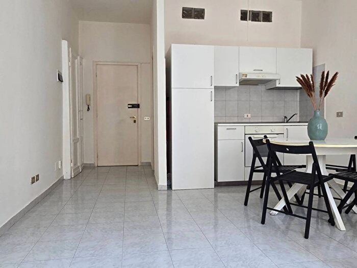 Appartamento monolocale in affitto in Corso Magenta, Cadorna Castello, Milano