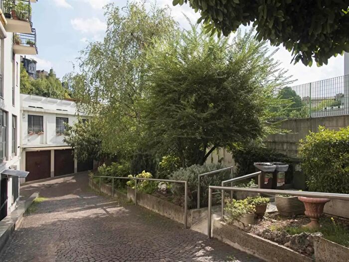 Appartamento trilocale in vendita in Via Mac Mahon, Milano