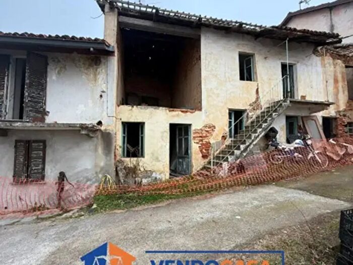 Casa quadrilocale in vendita in Via Rivà, Pocapaglia