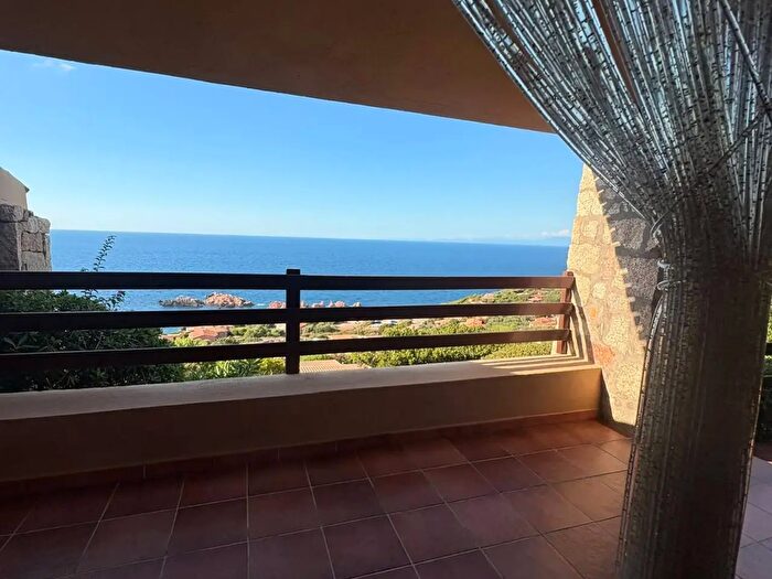 Appartamento quadrilocale in vendita in Trinità d'Agultu e Vignola