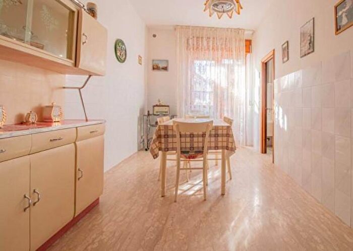 Appartamento quadrilocale in vendita in Via Abruzzi, Lucera