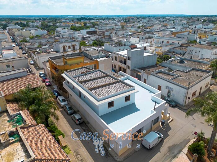 Appartamento quadrilocale in vendita in Via Enrico Toti, Alliste