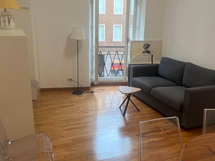 Appartamento bilocale in affitto in Via della Frezza, Piazza del Popolo, Roma