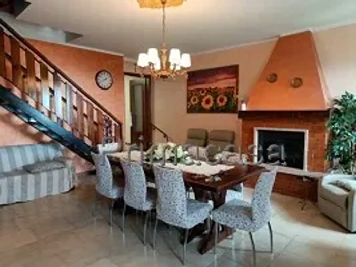 Casa con 6 locali in vendita in Via Monte Moro, San Mauro Di Saline