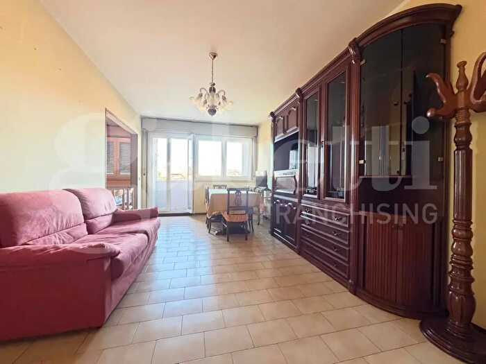 Appartamento quadrilocale in vendita in Via Velino, Bastia Umbra