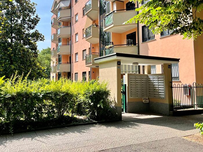 Appartamento trilocale in affitto in Via Spilamberto, Centro, San Donato Milanese