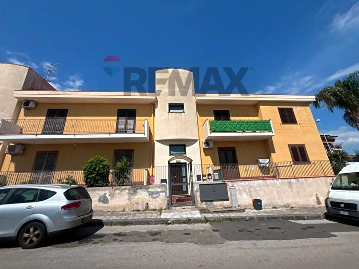 Appartamento quadrilocale in vendita in Via Michele Filosto, Riposto
