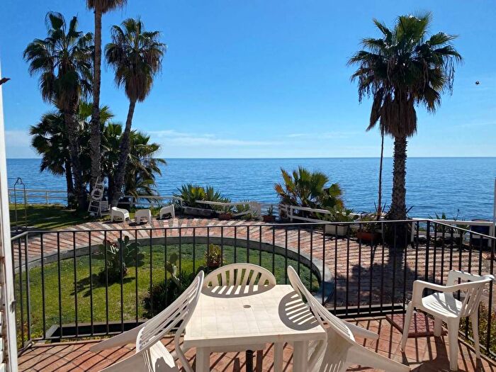 Appartamento bilocale in affitto in Via Livorno, Aci Trezza, Aci Castello