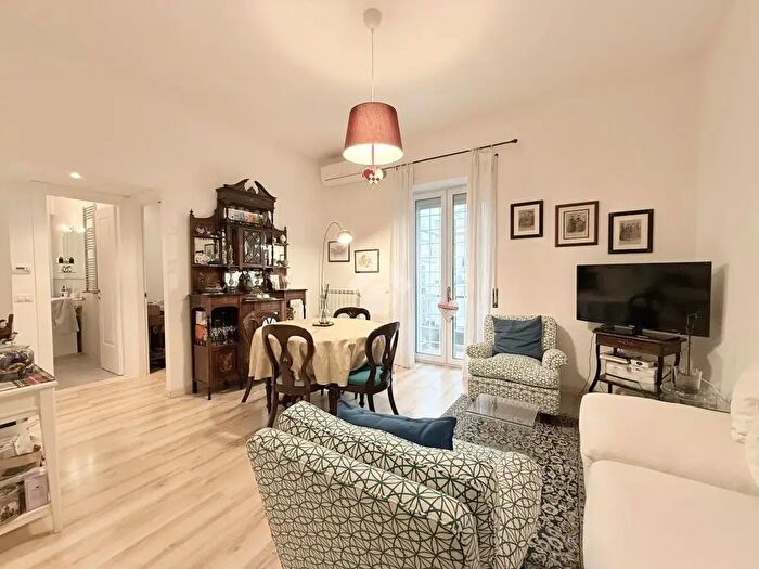 Appartamento trilocale in vendita in Via Emanuele Celesia, Roma