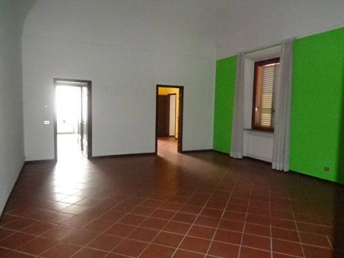 Appartamento quadrilocale in affitto in Via Scalabrini, Centro Storico, Piacenza