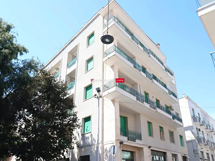 Appartamento con 5 locali in affitto in Via Antonio Bruni, Martina Franca