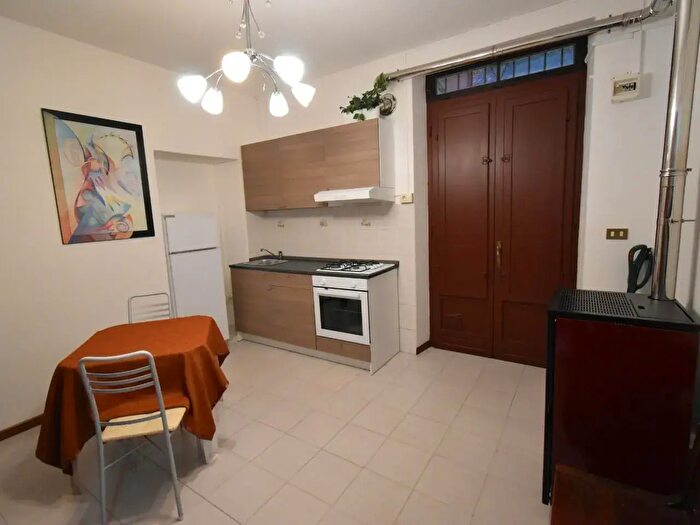 Appartamento trilocale in affitto in San Giuliano Terme