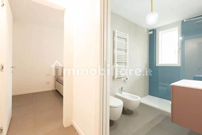 Appartamento quadrilocale in affitto in Via Martiri di Cervarolo, Reggio Emilia