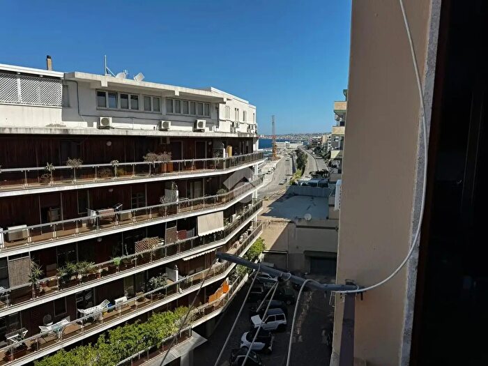 Appartamento quadrilocale in affitto in Via Santa Caterina d'Alessandria, Reggio Calabria