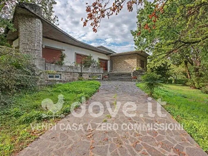 Casa con 5 locali in vendita in Via Leonardo da Vinci, Castel Goffredo