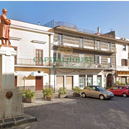 Appartamento quadrilocale in vendita in Piazza Conte Filo, Cimitile