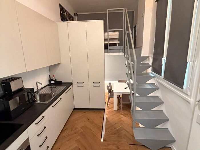 Appartamento bilocale in affitto in Via San Marco, Turati, Milano