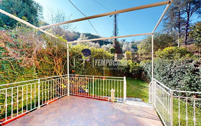 Appartamento con 5 locali in vendita in Via Fioria, Rapallo