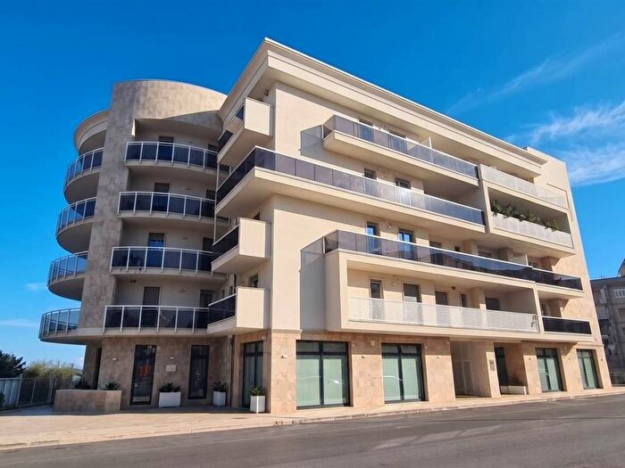 Appartamento quadrilocale in vendita in VIALE EUROPA, Martina Franca