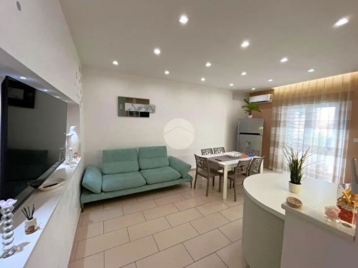 Appartamento trilocale in vendita in Via Ovidio, Volla