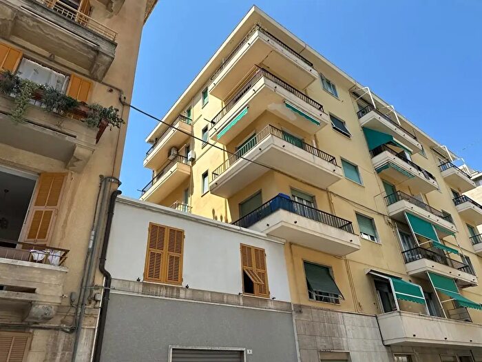 Appartamento trilocale in vendita in Via Privata Francesco Bogliolo, Alassio