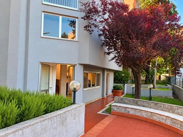 Casa con 6 locali in vendita in Via Lungoliri Chiastra, Isola Del Liri